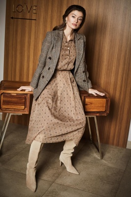 Campaign AW 19/20 by Olga Bovi claire brown dress oxford jacket